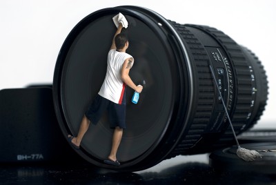 Joker lens cleaner