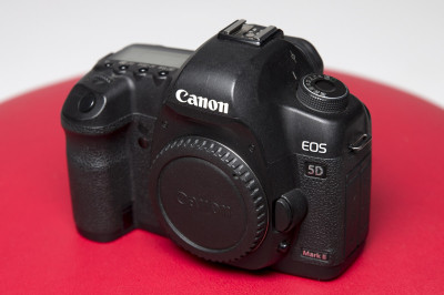 Verkaufe Canon 5D Mark II