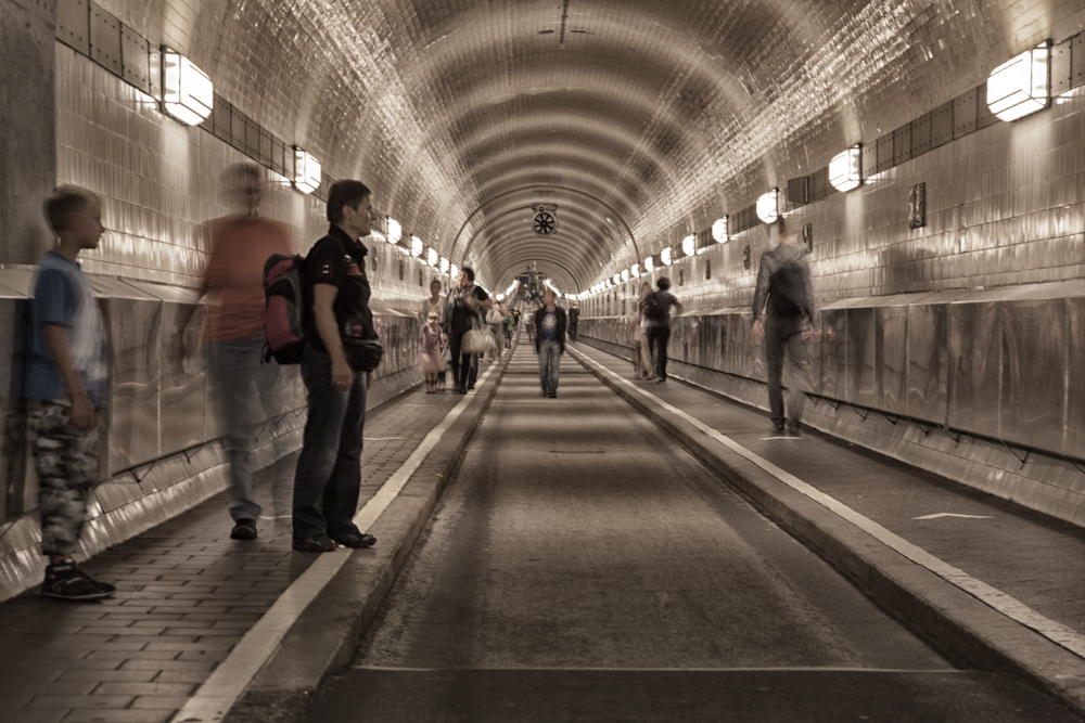 Street - Tunnel