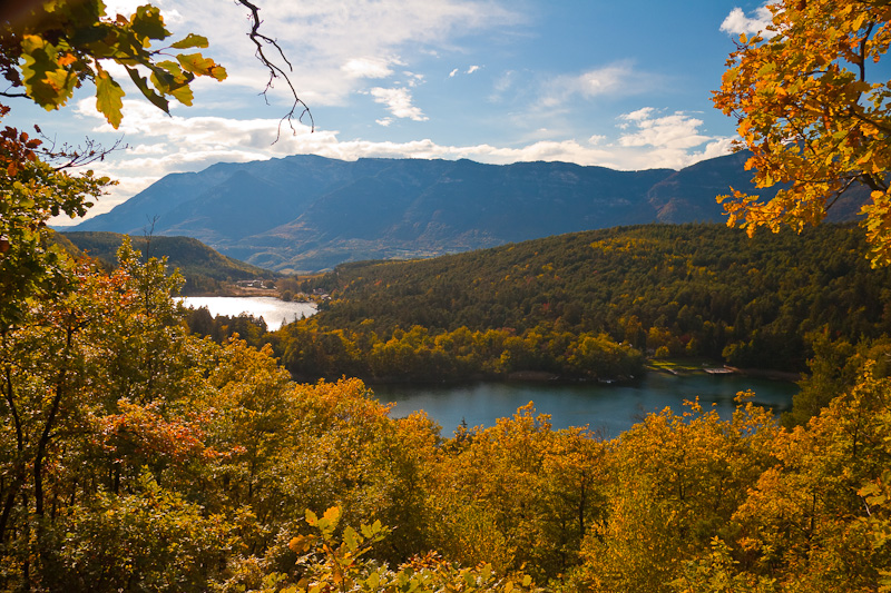 Montiggler Seen im Herbst